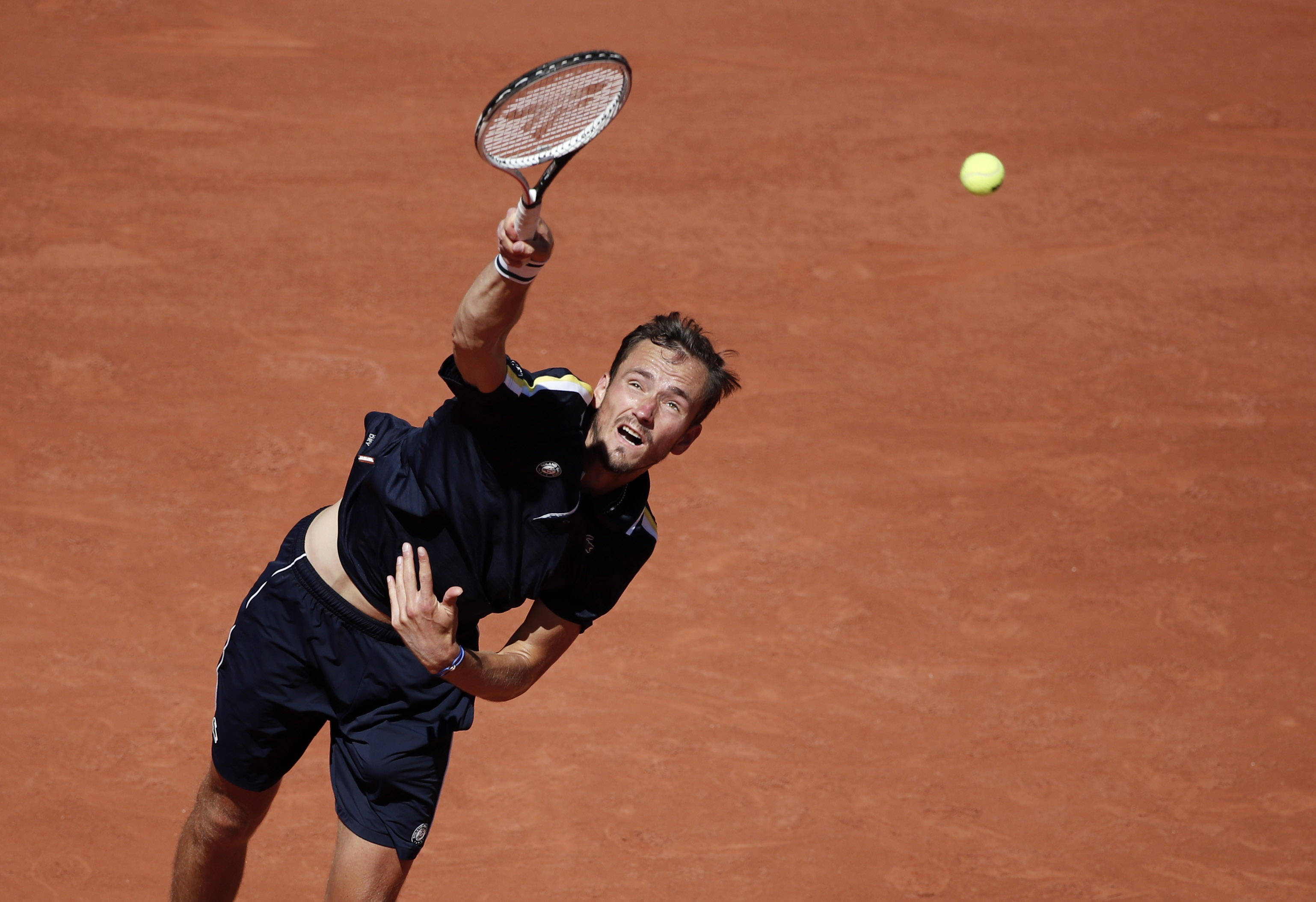 英国网球队爆冷欧洲网球队,梅德韦杰夫关键制胜的简单介绍 英国网球队爆冷欧洲网球队,梅德韦杰夫关键制胜的简单介绍