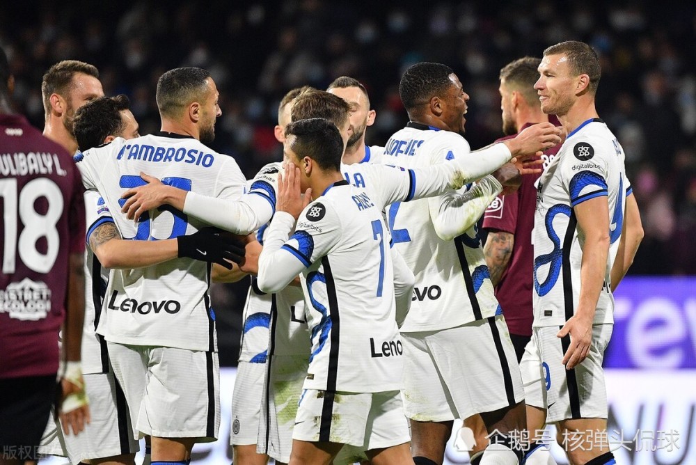 尤文碾压AC米兰,马夏尔爆发神勇 尤文碾压AC米兰,马夏尔爆发神勇