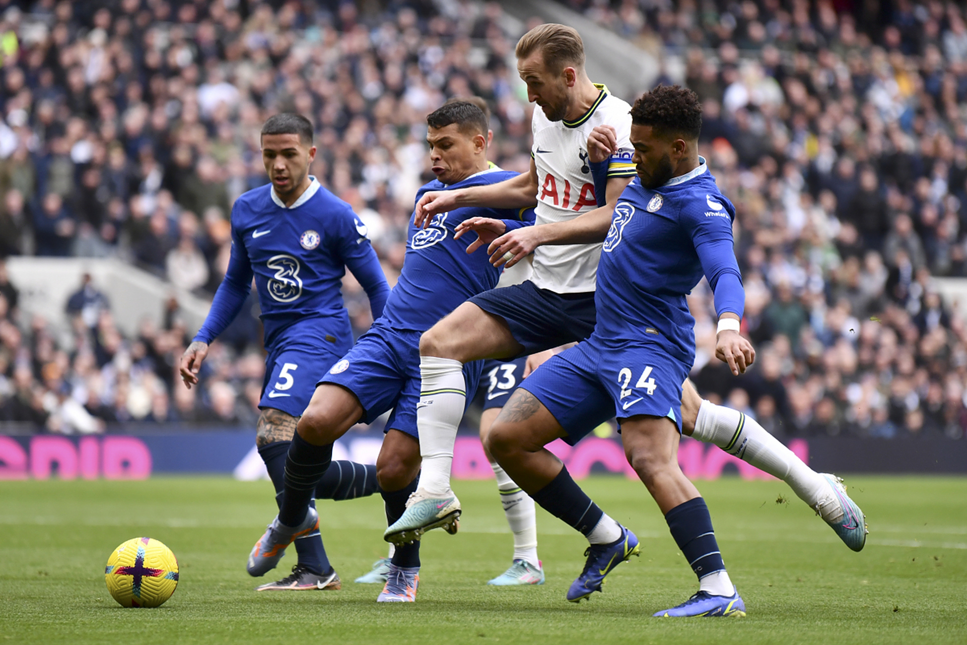 开云体育直播-乌克兰队实力出色,欧洲杯上或取得不俗成绩的简单介绍