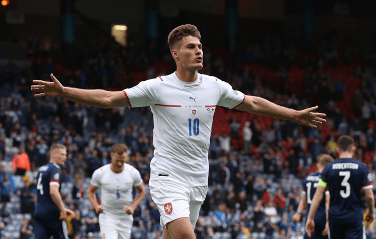 开云体育官方网站-捷克队惊险赢日本,晋级形势喜人