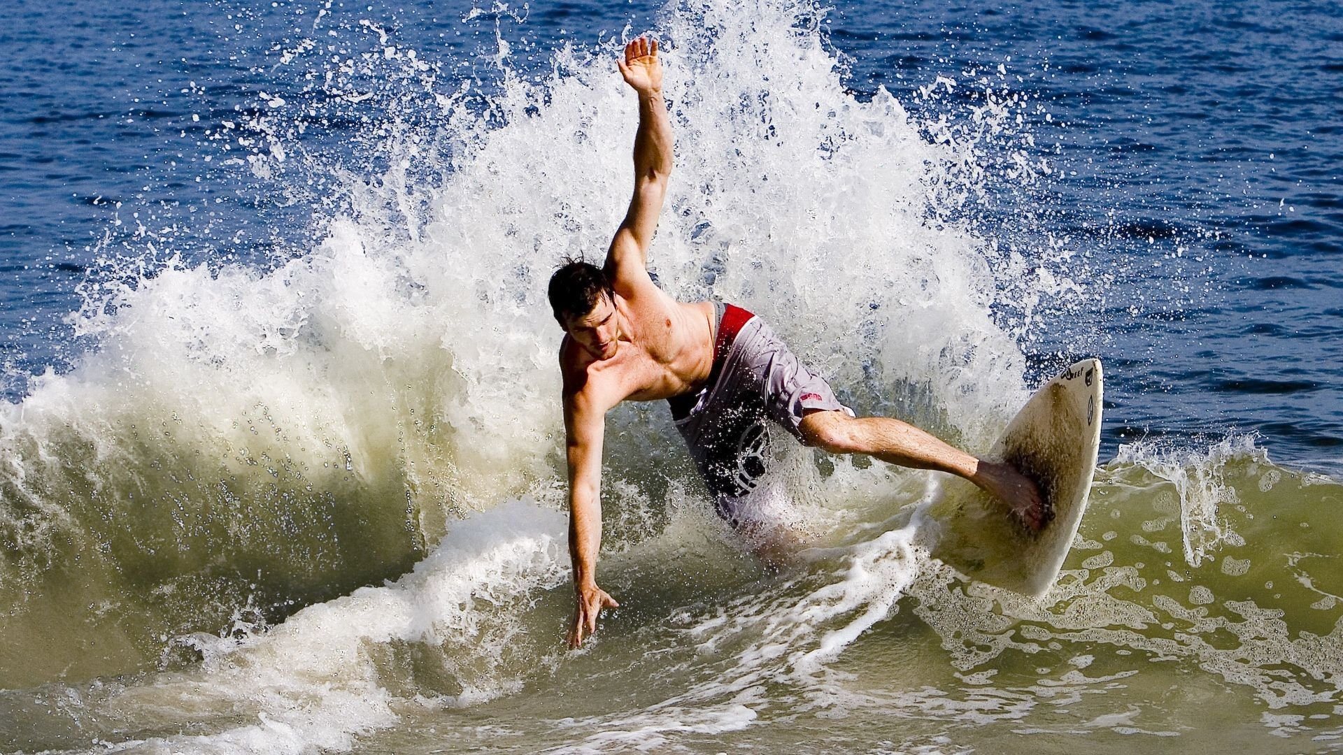 凯恩大场面定律再现！苏格兰淘汰赛惊险过关安哥拉，舞台越大他越强
