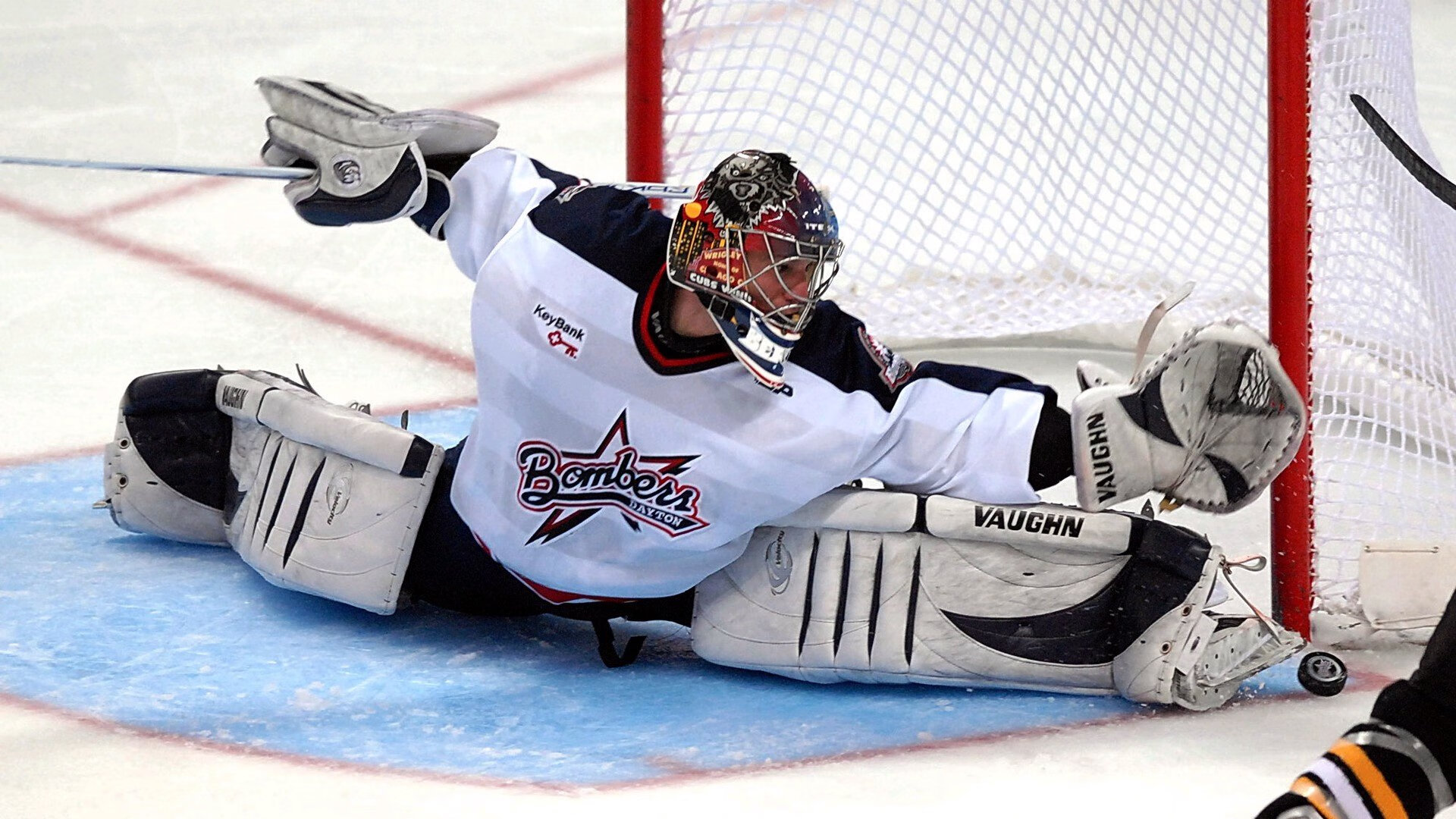 开云体育APP下载-步行者险胜活塞，武切维奇成为关键先生