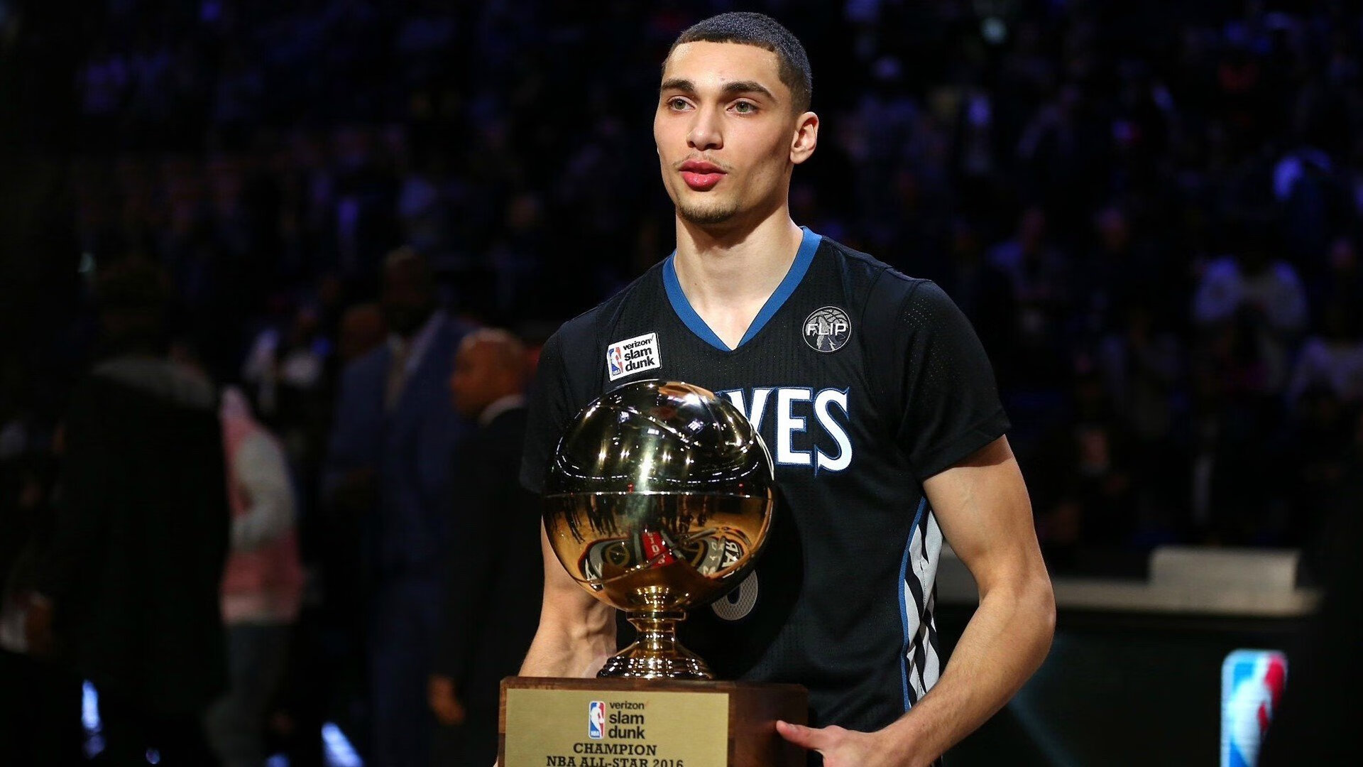 哈弗茨爆发闪耀全场，拜仁强行终结喀麦隆雄狮欧冠征程